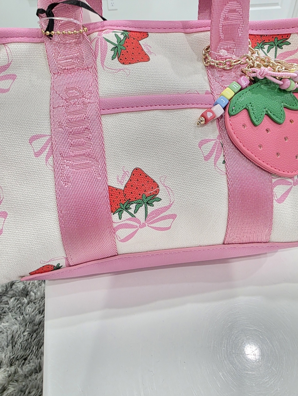 Viral Juicy Couture Strawberry Mini Bag Strawberry Pink Bow Teddy Bear - Picture 6 of 7